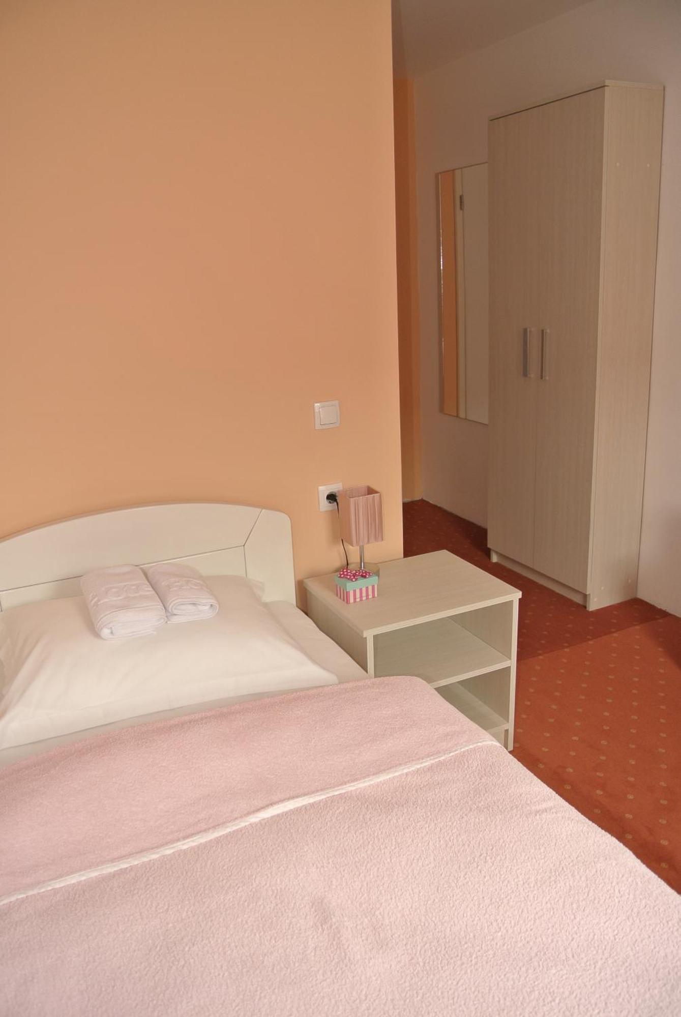 Garni Hotel Beograd Negotin Habitación foto